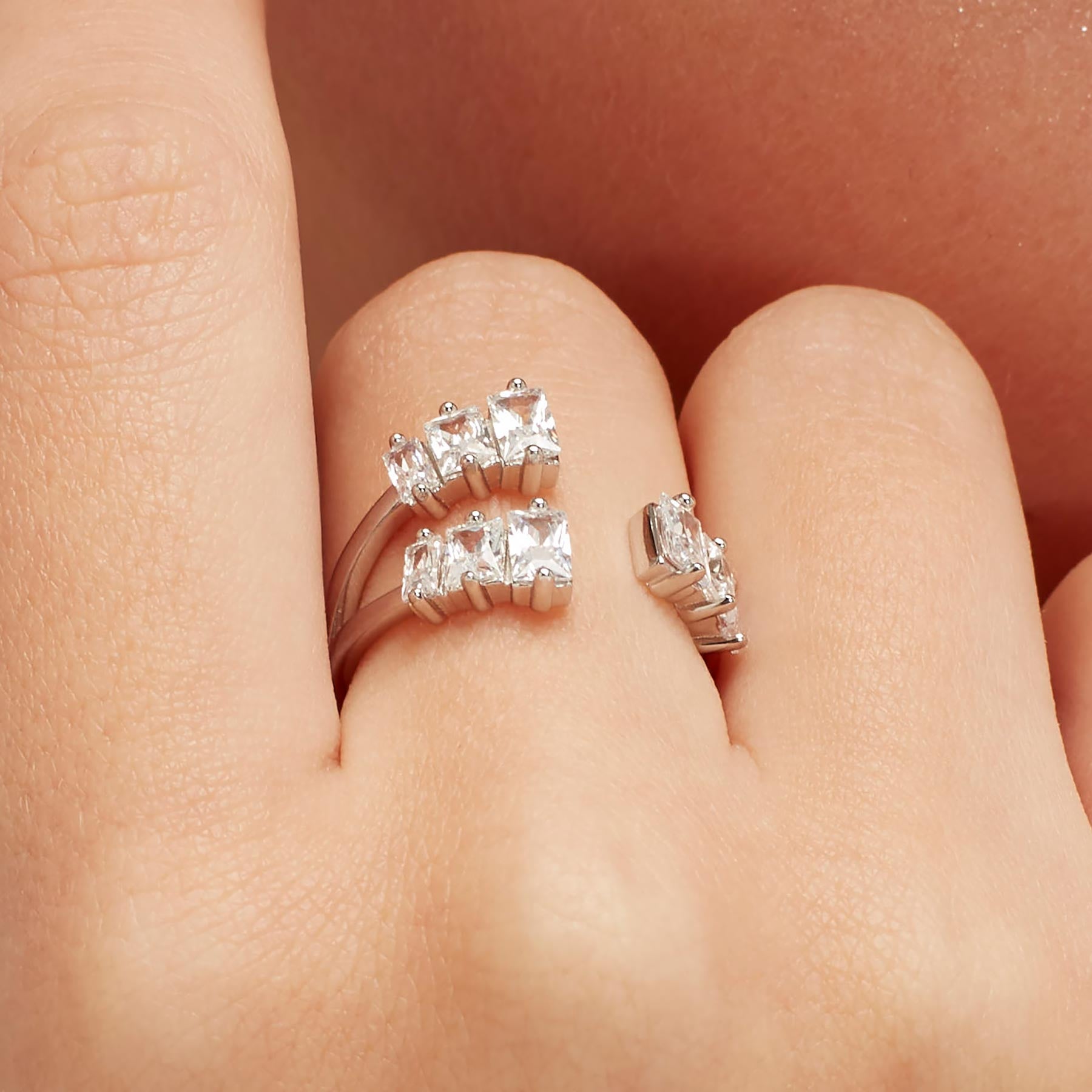 Brosway anello donna "Infinite White" CODICE: FIW20A